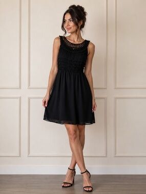 Max Studio Black Crochet & Tiered Chiffon Sleeveless Dress Size Medium